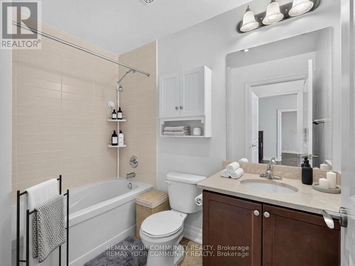 306 - 180 John Way W, Aurora, Ontario L4G 0R3 - Photo 10 - N13870362