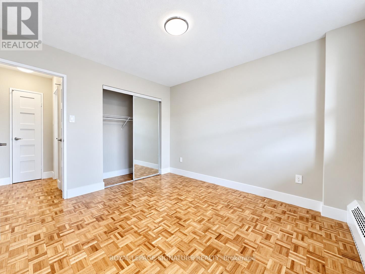 2008 - 666 Spadina Avenue, Toronto, Ontario  M5S 2H8 - Photo 11 - C13866682