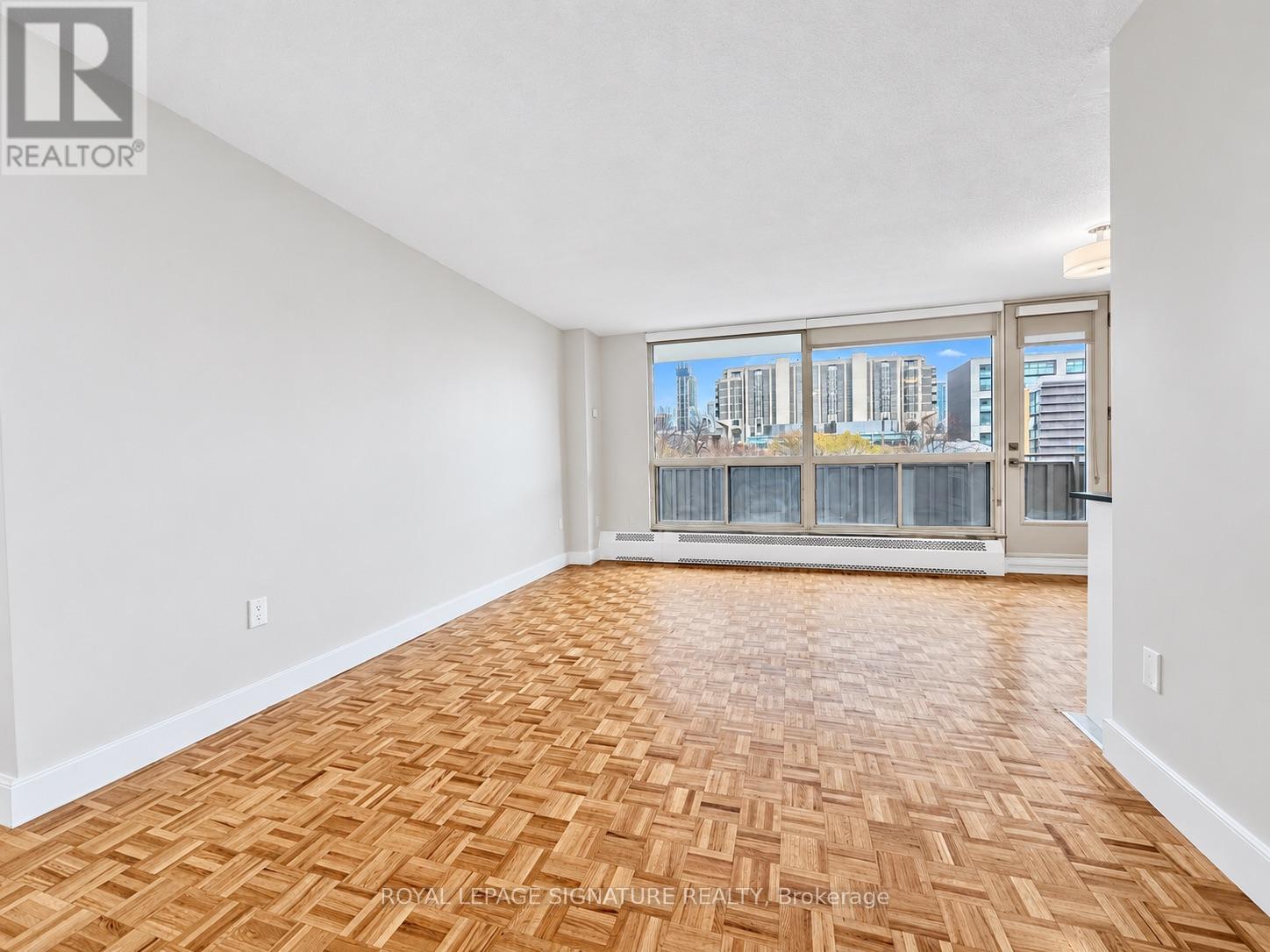 2008 - 666 SPADINA AVENUE, Toronto, Ontario