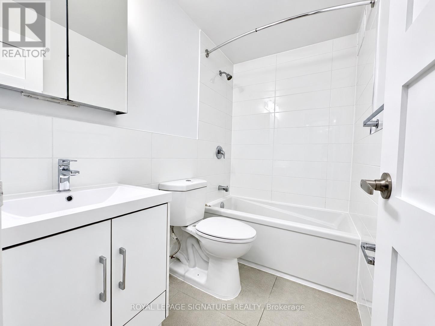 2008 - 666 Spadina Avenue, Toronto, Ontario  M5S 2H8 - Photo 6 - C13866682