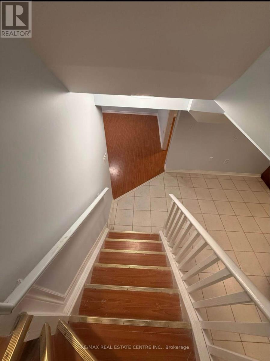 Bsmt - 66 Mistdale Crescent, Brampton, Ontario  L7A 1S1 - Photo 2 - W13870378