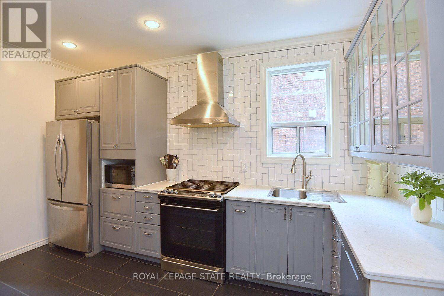 70 Kensington Avenue N, Hamilton, Ontario  L8L 7N2 - Photo 23 - X13870368