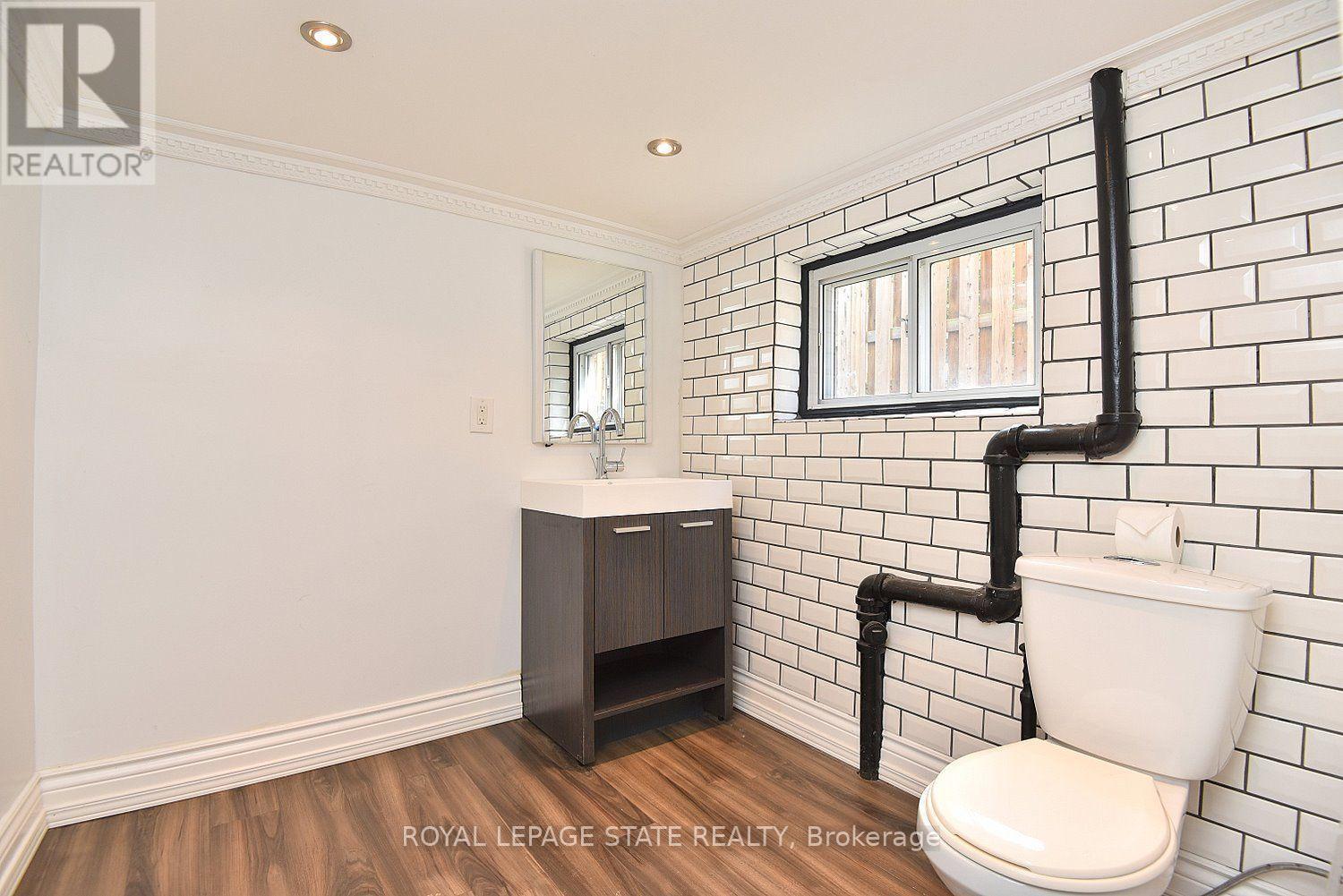 70 Kensington Avenue N, Hamilton, Ontario  L8L 7N2 - Photo 38 - X13870368