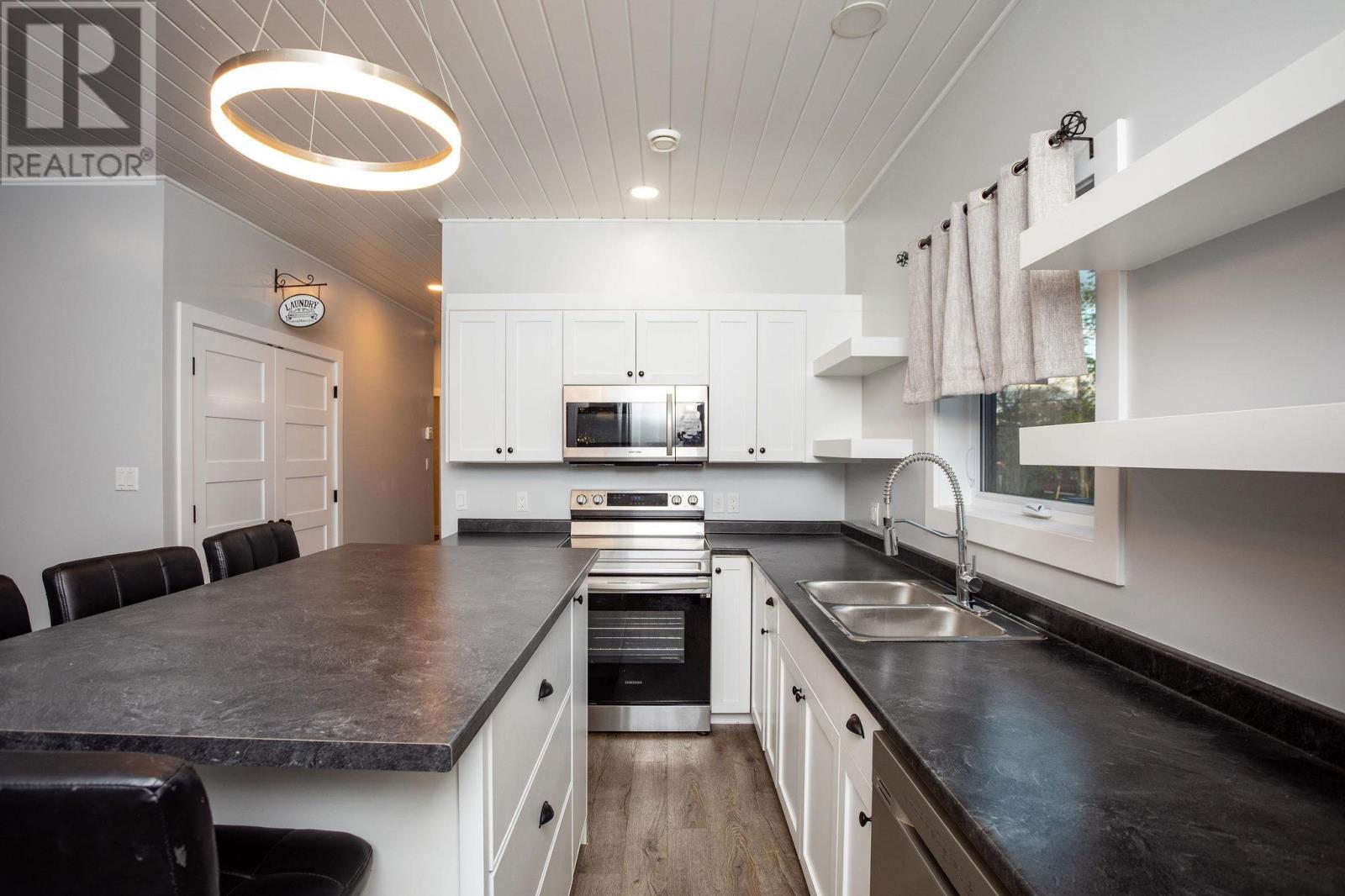 61a & B Brackley Point Road, Charlottetown, Prince Edward Island  C1A 6Y3 - Photo 14 - 202625318
