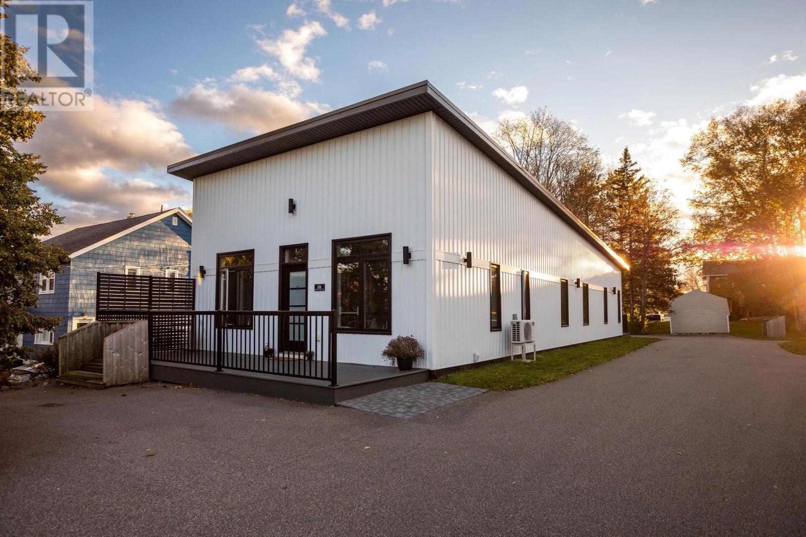 61a & B Brackley Point Road, Charlottetown, Prince Edward Island  C1A 6Y3 - Photo 3 - 202625318