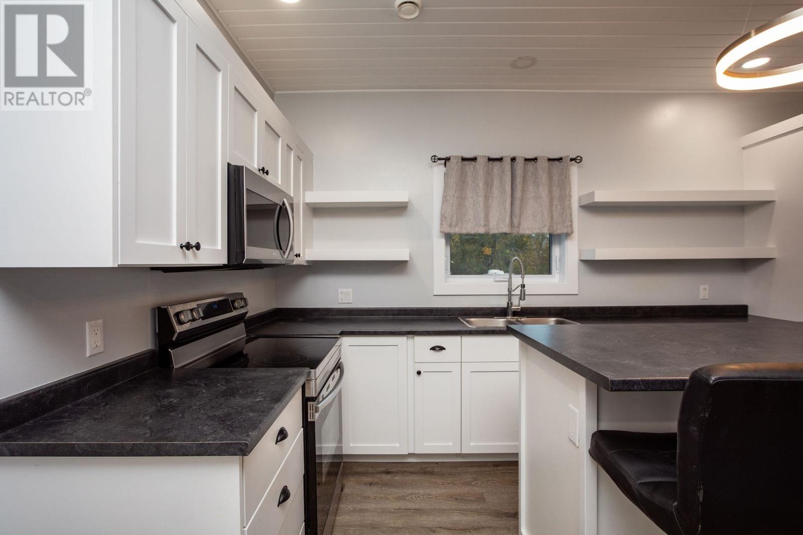 61a & B Brackley Point Road, Charlottetown, Prince Edward Island  C1A 6Y3 - Photo 8 - 202625318