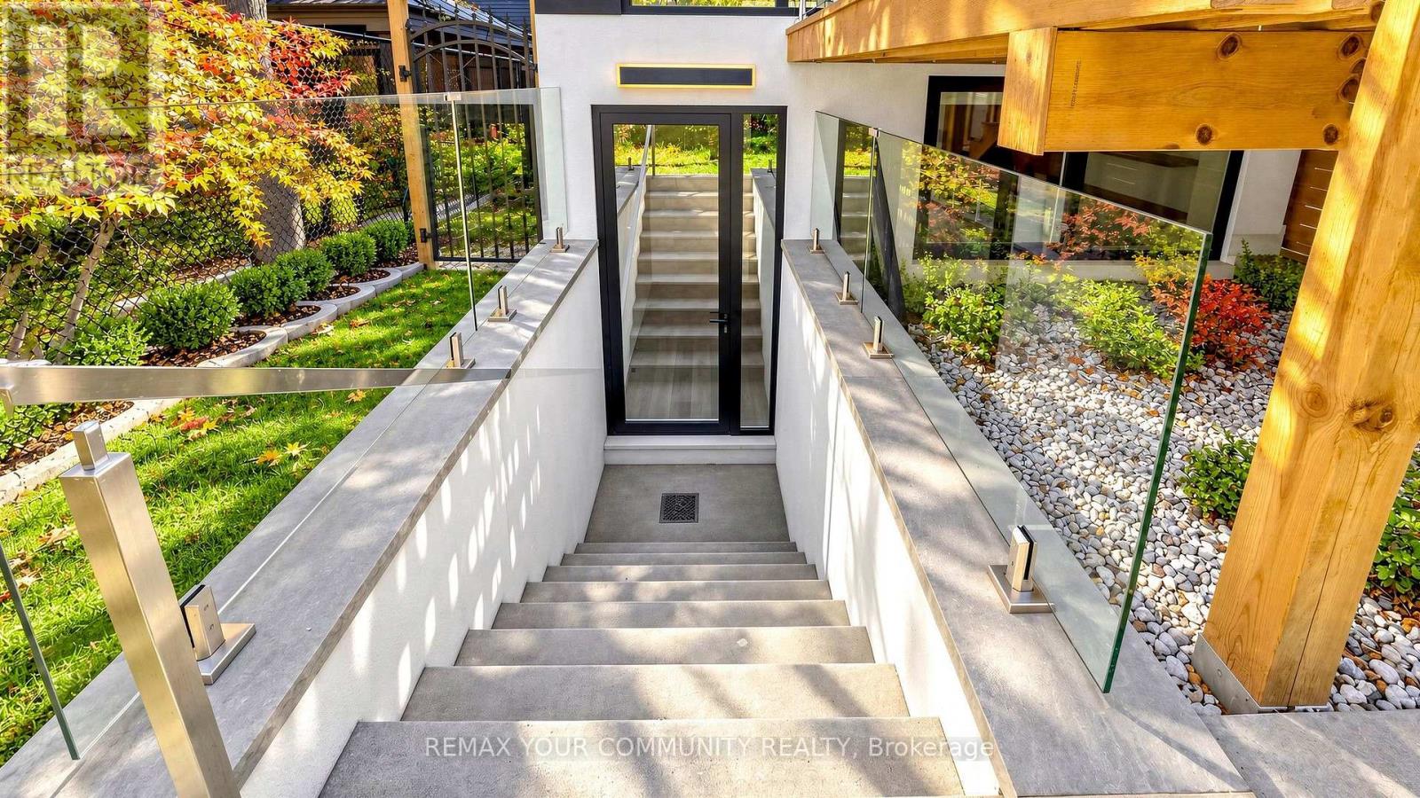 2970b Bayview Avenue, Toronto, Ontario  M2N 5K7 - Photo 44 - C13849176