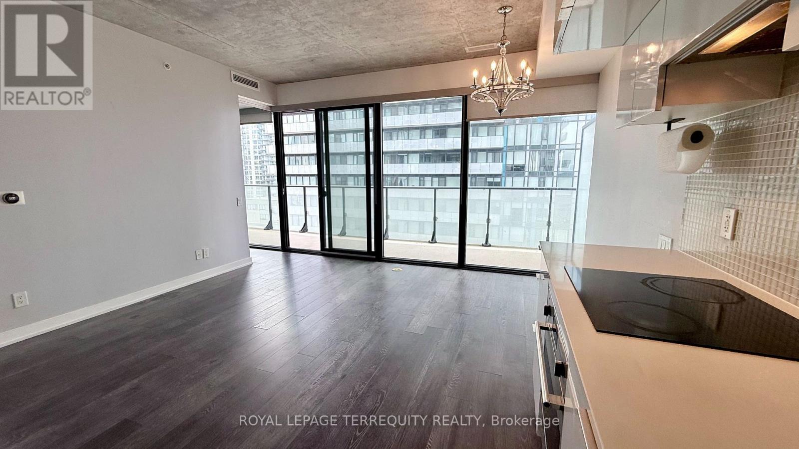 1502 - 185 Roehampton Avenue, Toronto, Ontario  M4P 0C6 - Photo 2 - C13857362