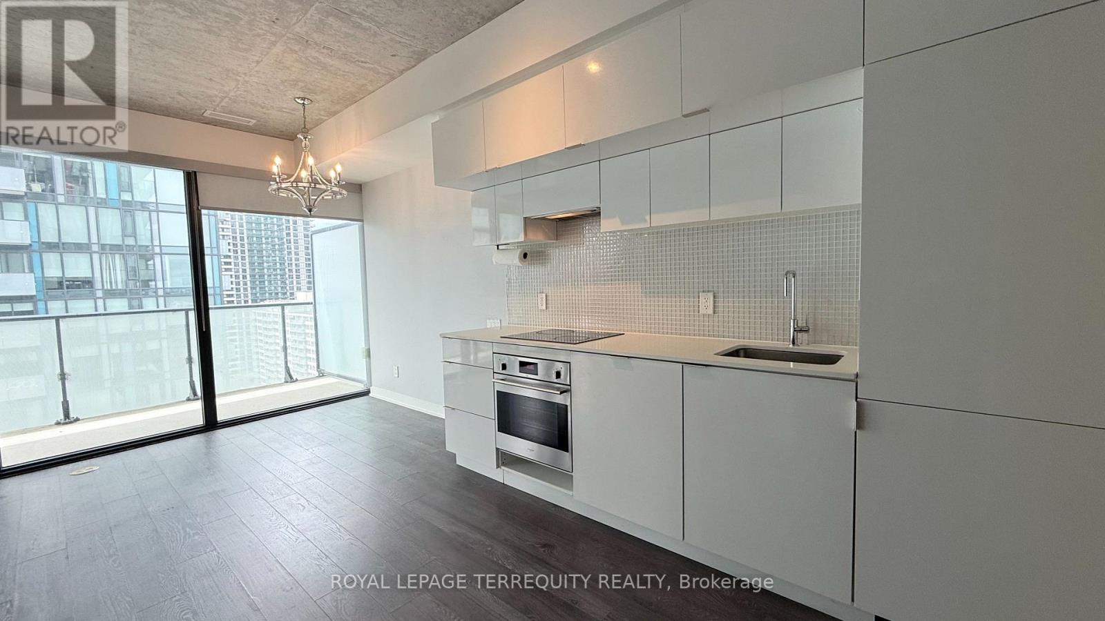 1502 - 185 Roehampton Avenue, Toronto, Ontario  M4P 0C6 - Photo 4 - C13857362