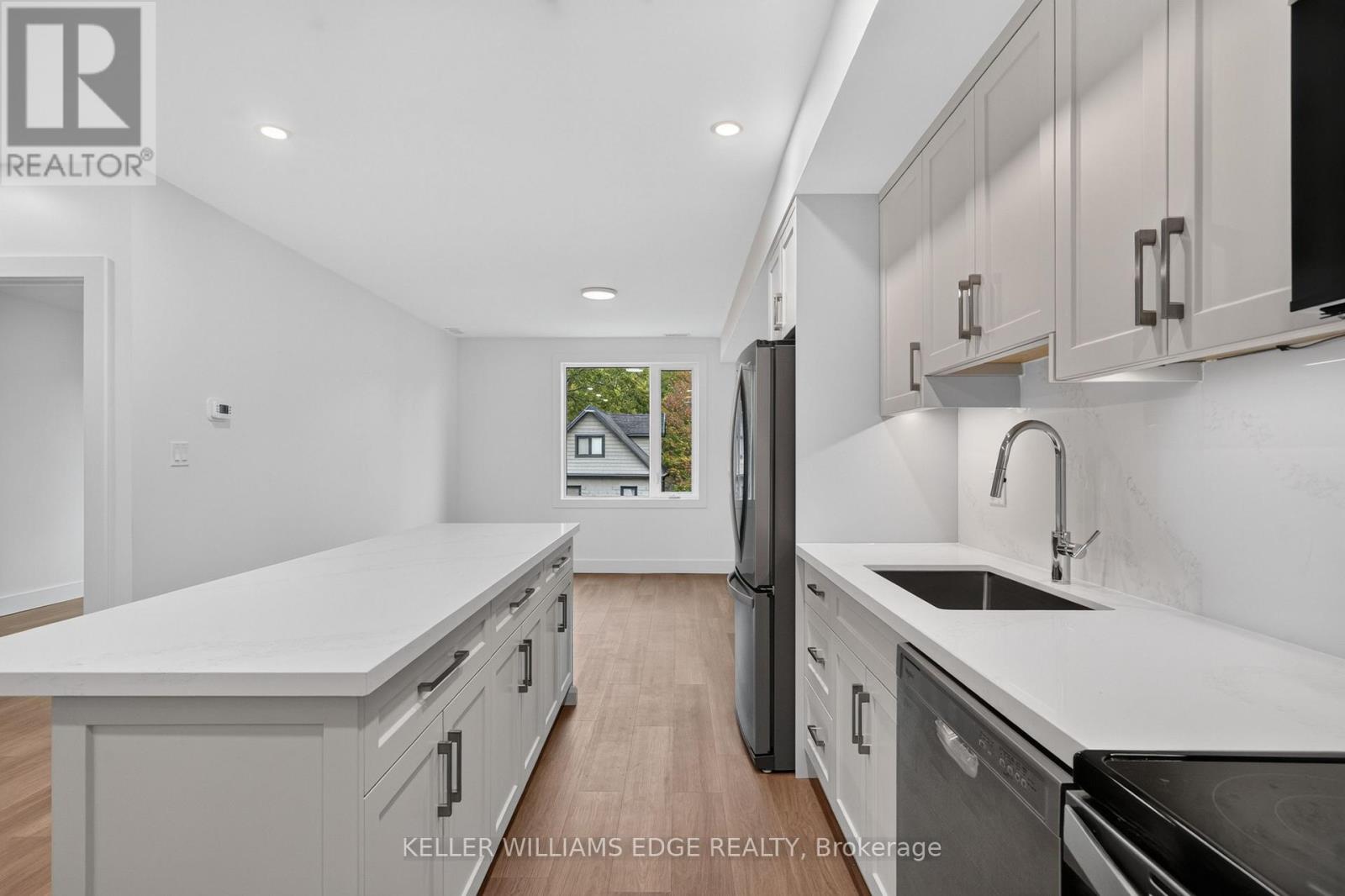 3 - 332 King Street W, Hamilton, Ontario  L9H 1W6 - Photo 14 - X13706070