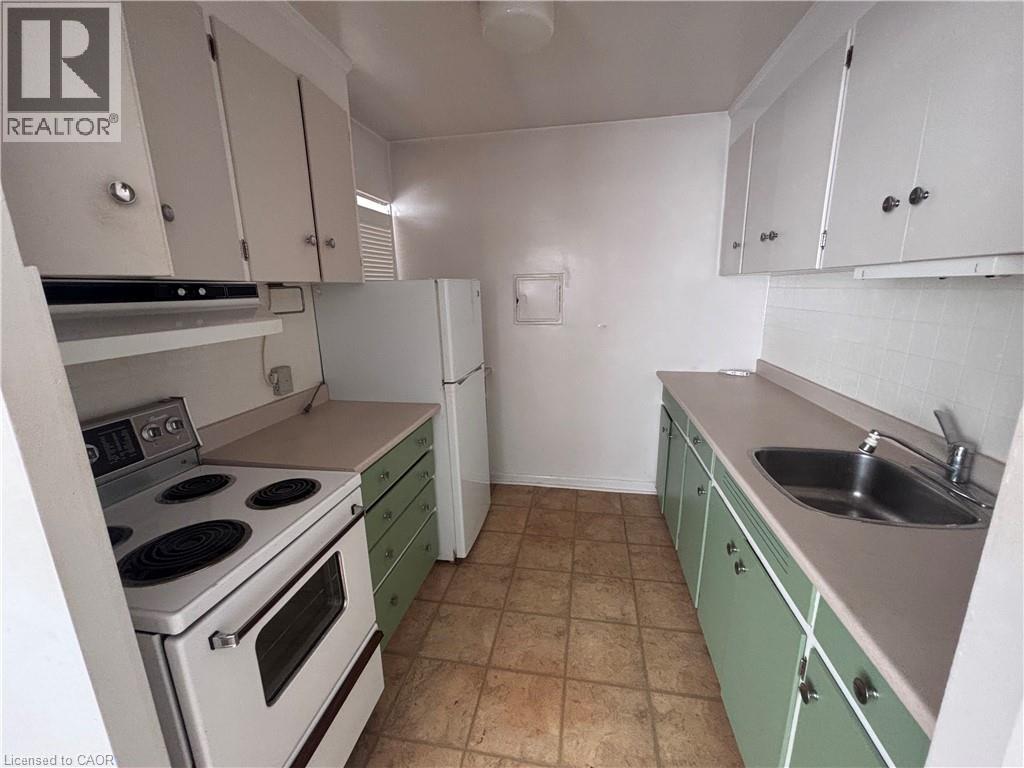 2054 Courtland Drive Unit# 404, Burlington, Ontario  L7R 1R8 - Photo 9 - 40869089