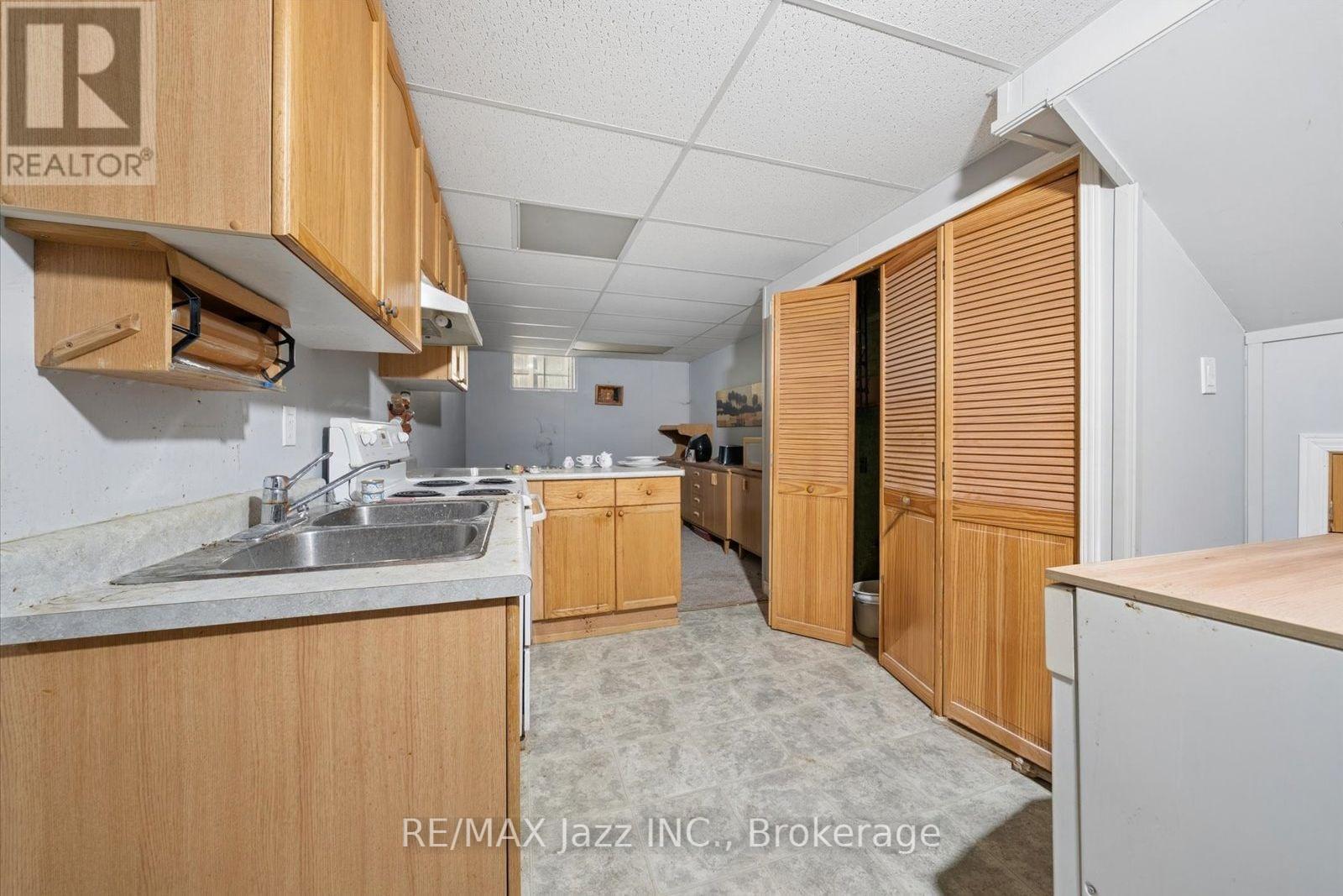 210 Murray Drive, Aurora, Ontario  L4G 2C5 - Photo 32 - N13870472