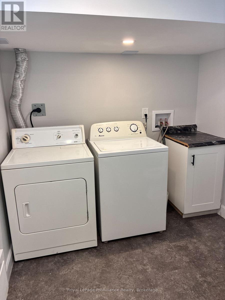B - 44 North Park Gardens, Belleville, Ontario  K8P 2M3 - Photo 16 - X13870468