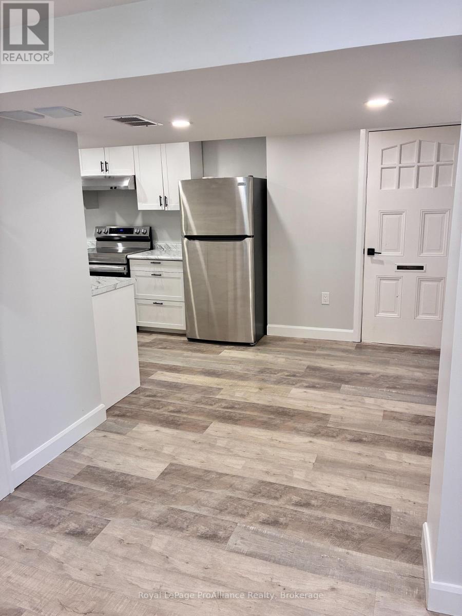 B - 44 North Park Gardens, Belleville, Ontario  K8P 2M3 - Photo 9 - X13870468