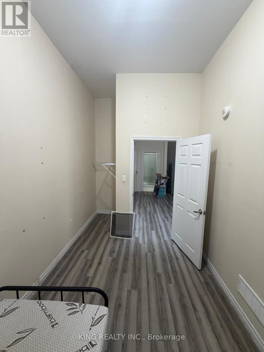 Upper - 544 Dundas Street E, London East, Ontario  N6B 1W8 - Photo 7 - X13870638