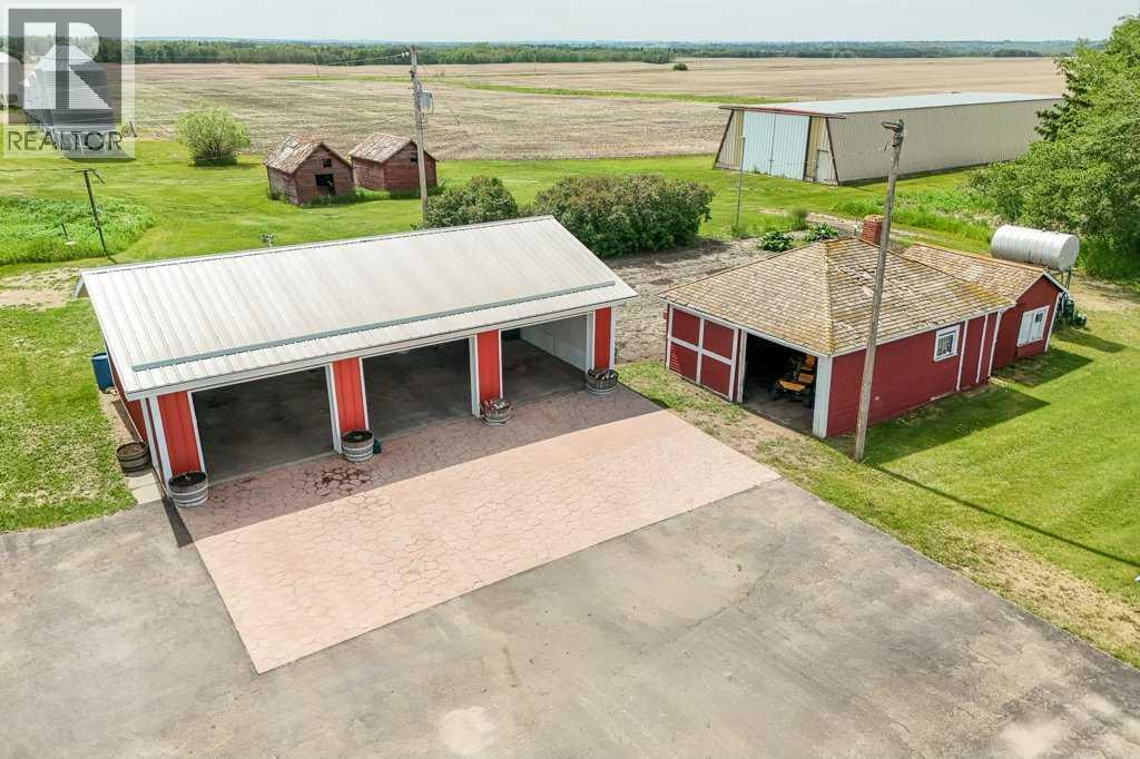 46218 Rr 203, Rural Camrose County, Alberta  T4V 1X4 - Photo 4 - A2335107