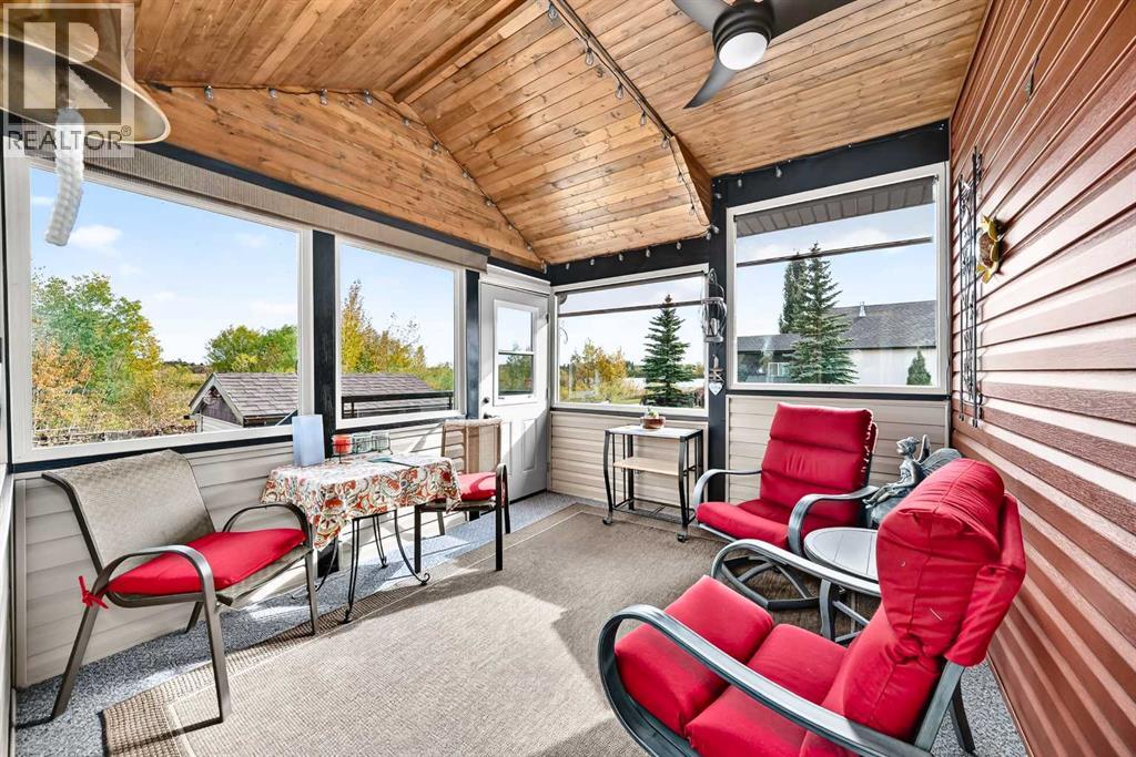 6444 Cedar Way, Innisfail, Alberta  T4G 0A5 - Photo 17 - A2350006