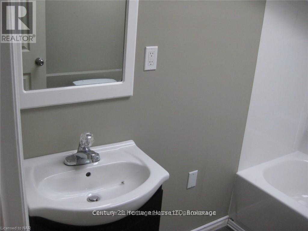 104 Fraser Street, Port Colborne, Ontario  L3K 1E4 - Photo 10 - X13870522