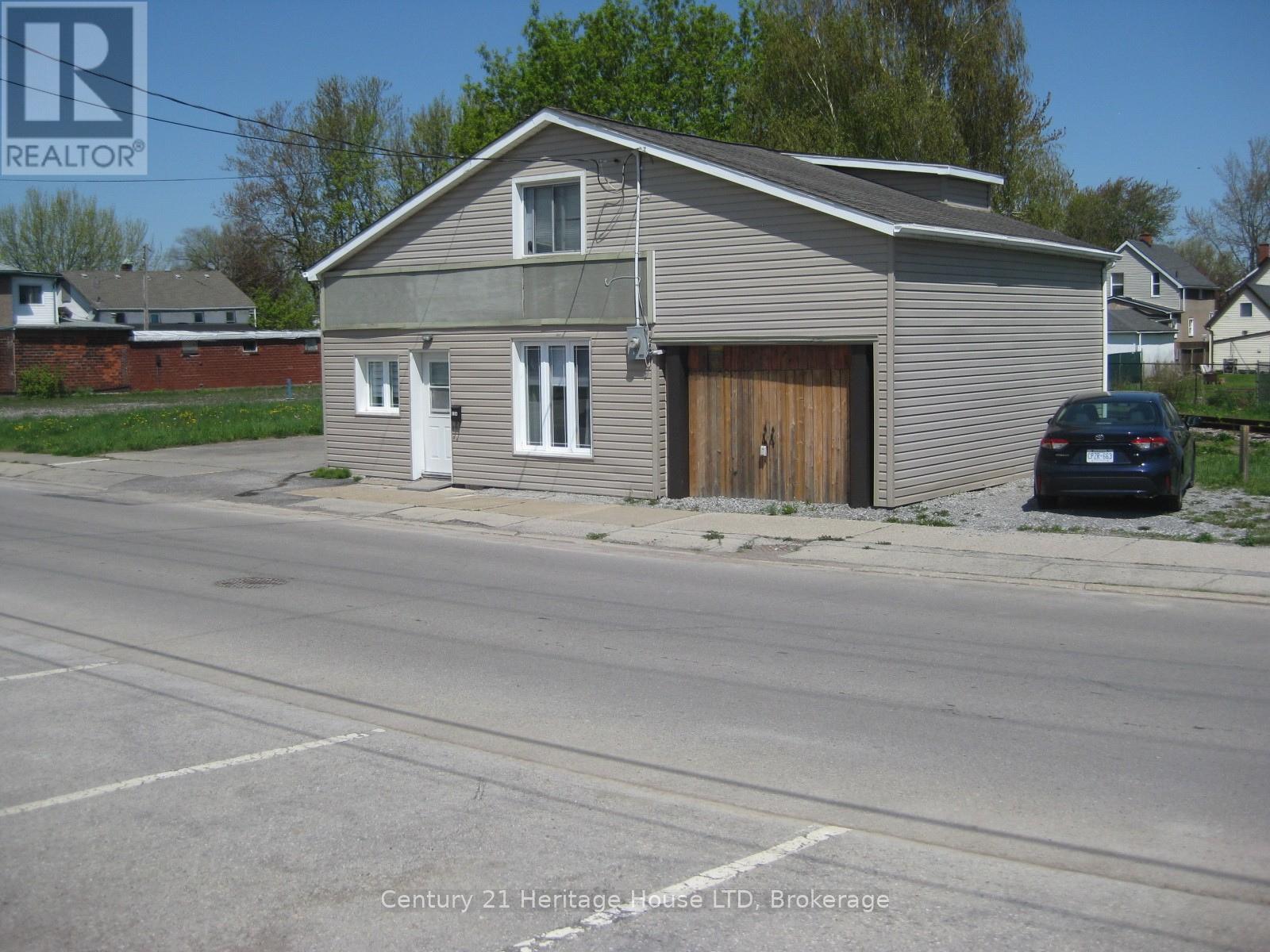 104 Fraser Street, Port Colborne, Ontario  L3K 1E4 - Photo 2 - X13870522