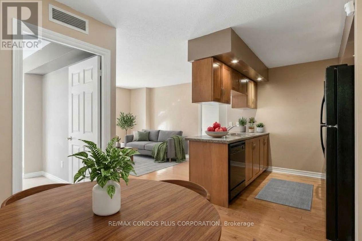 240 - 250 Wellington Street W, Toronto, Ontario  M5V 3P6 - Photo 5 - C13870568