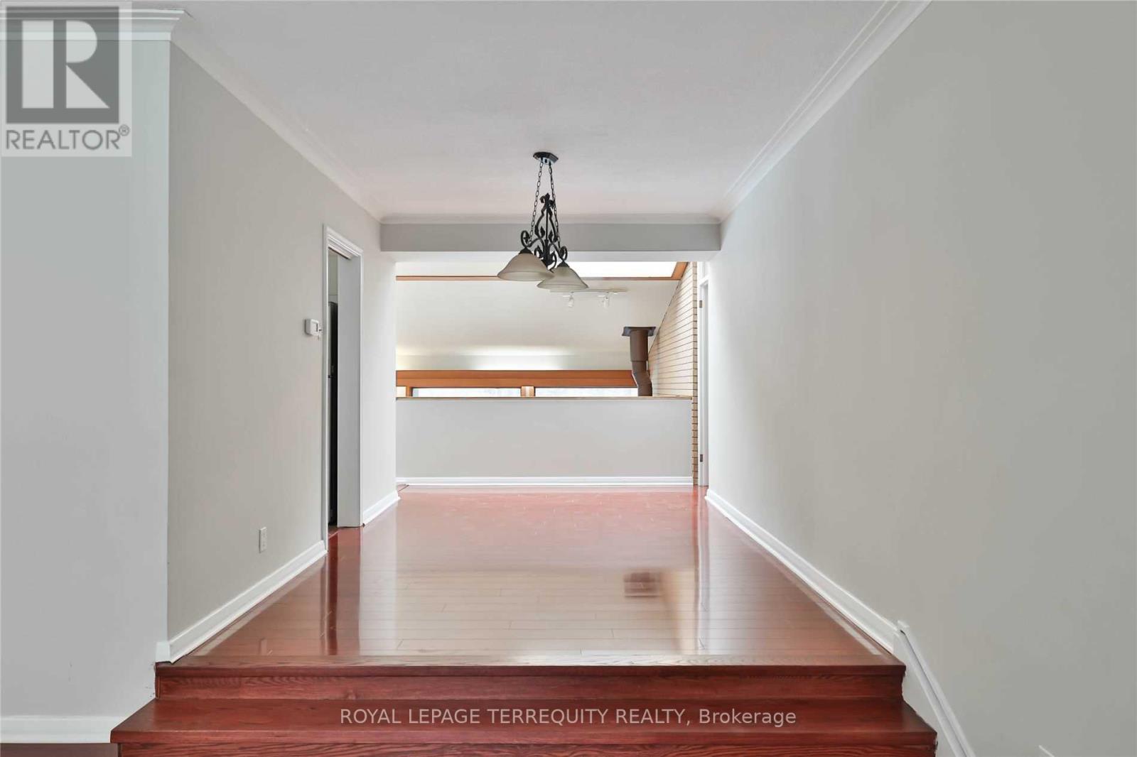 11 Leacroft Crescent, Toronto, Ontario  M3B 2G5 - Photo 12 - C13870584