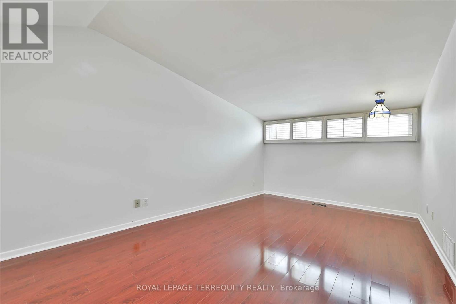 11 Leacroft Crescent, Toronto, Ontario  M3B 2G5 - Photo 18 - C13870584