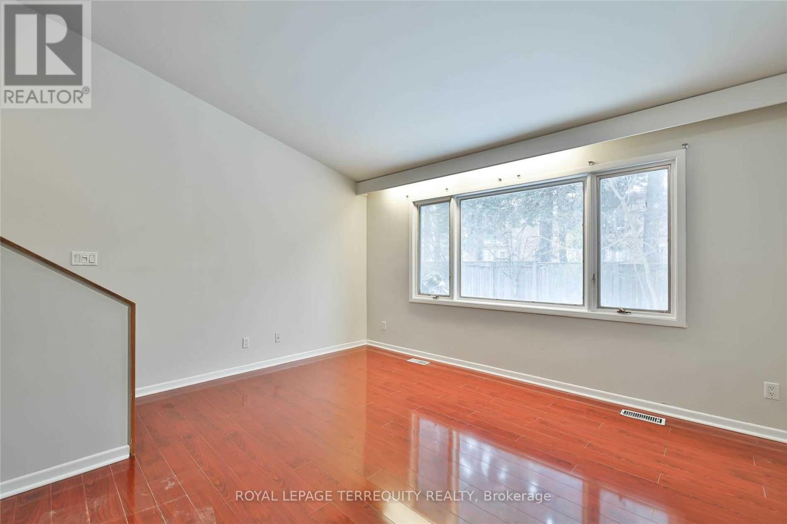 11 Leacroft Crescent, Toronto, Ontario  M3B 2G5 - Photo 21 - C13870584