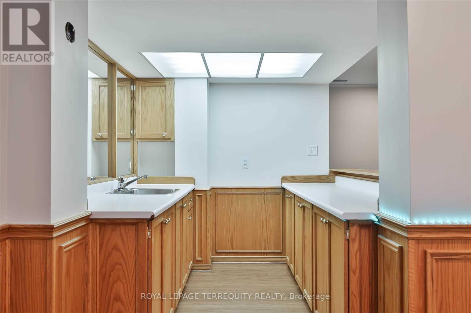 11 Leacroft Crescent, Toronto, Ontario  M3B 2G5 - Photo 33 - C13870584