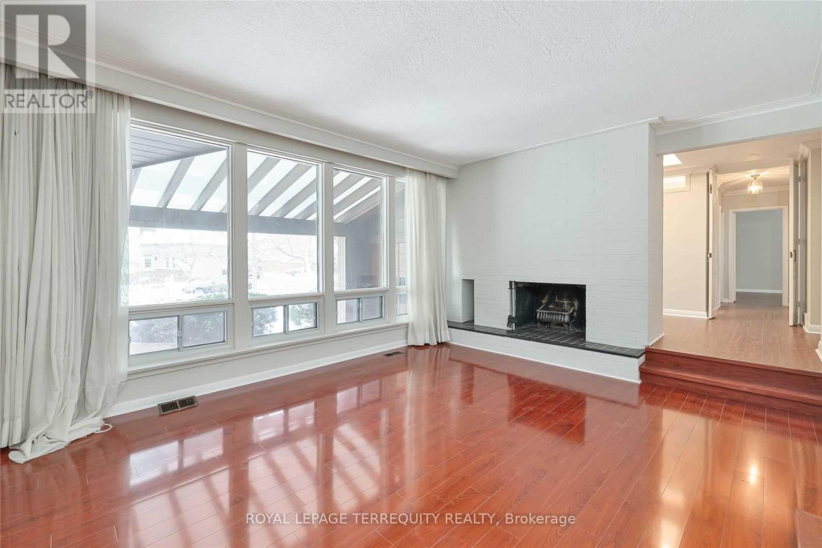 11 Leacroft Crescent, Toronto, Ontario  M3B 2G5 - Photo 9 - C13870584