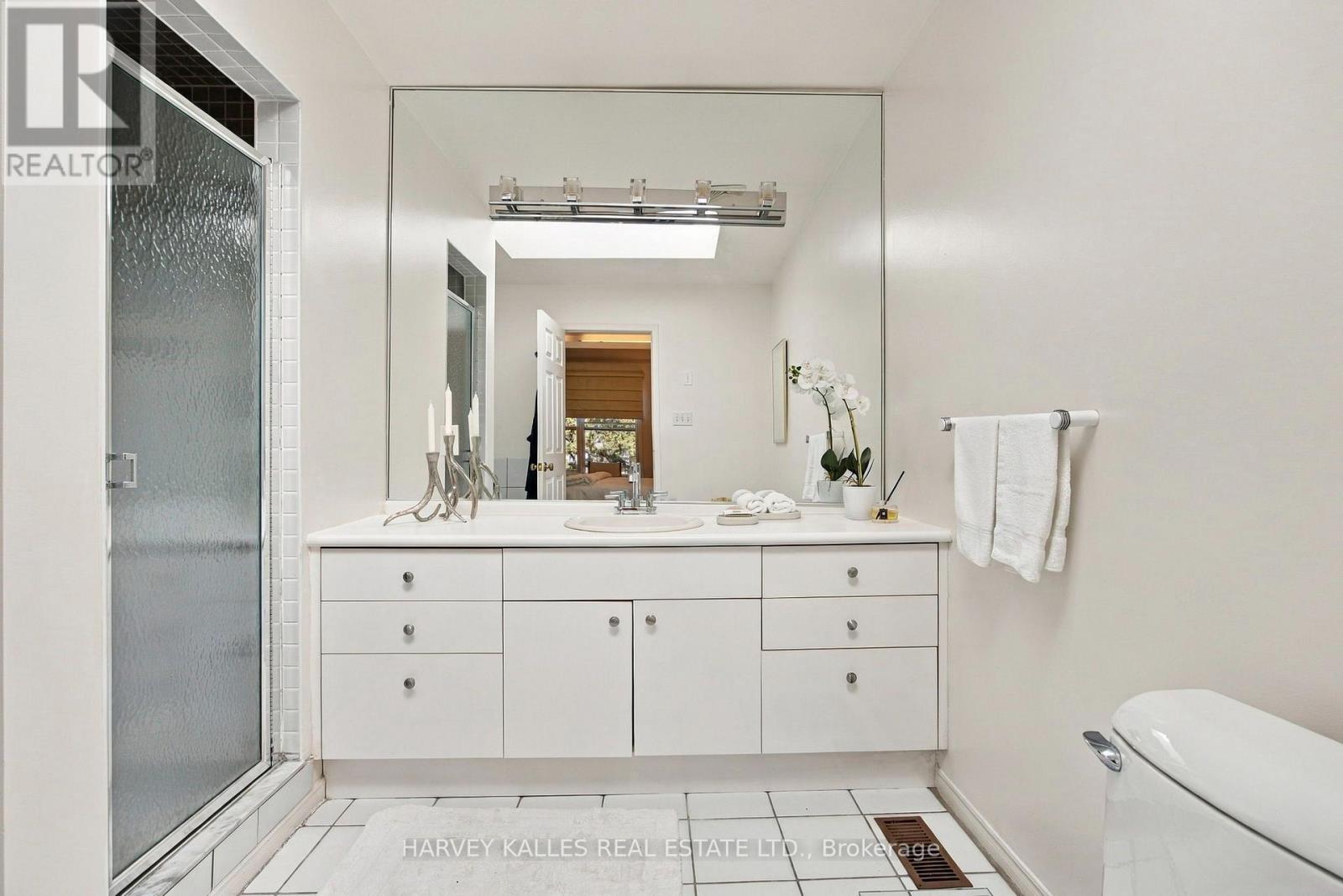 110 Glenforest Road, Toronto, Ontario  M4N 1Z9 - Photo 11 - C13870592