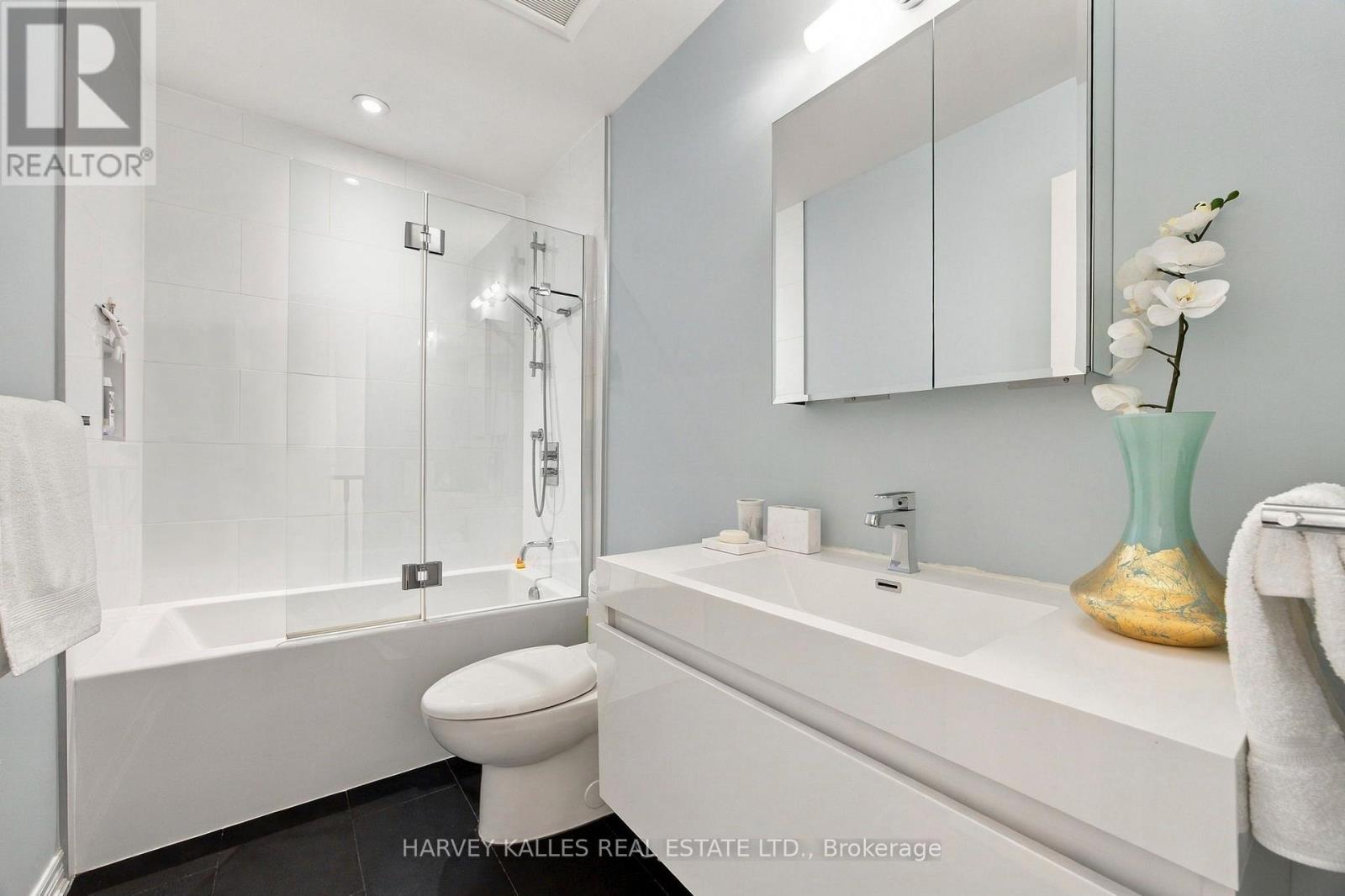 110 Glenforest Road, Toronto, Ontario  M4N 1Z9 - Photo 15 - C13870592