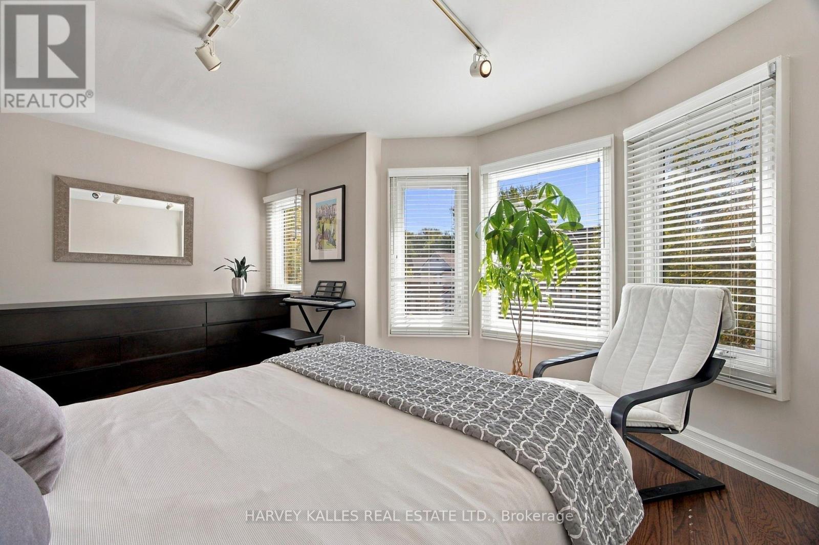 110 Glenforest Road, Toronto, Ontario  M4N 1Z9 - Photo 17 - C13870592