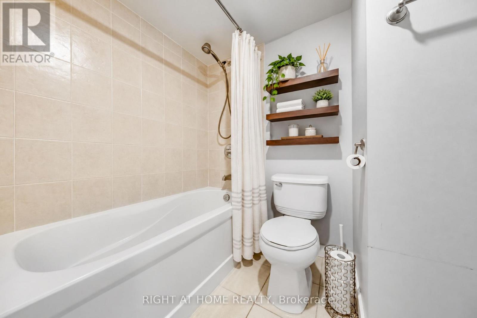1908 - 100 Western Battery Road, Toronto, Ontario  M6K 3S2 - Photo 9 - C13870598