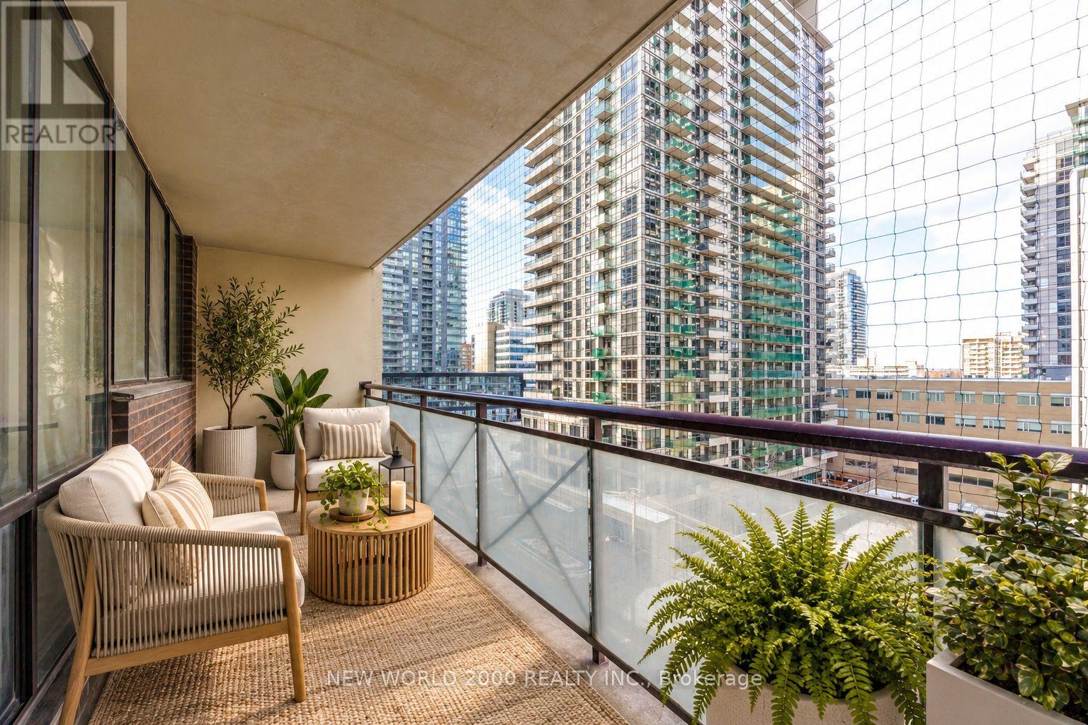 1804 - 101 Roehampton Avenue, Toronto, Ontario  M4P 2W2 - Photo 2 - C13870604