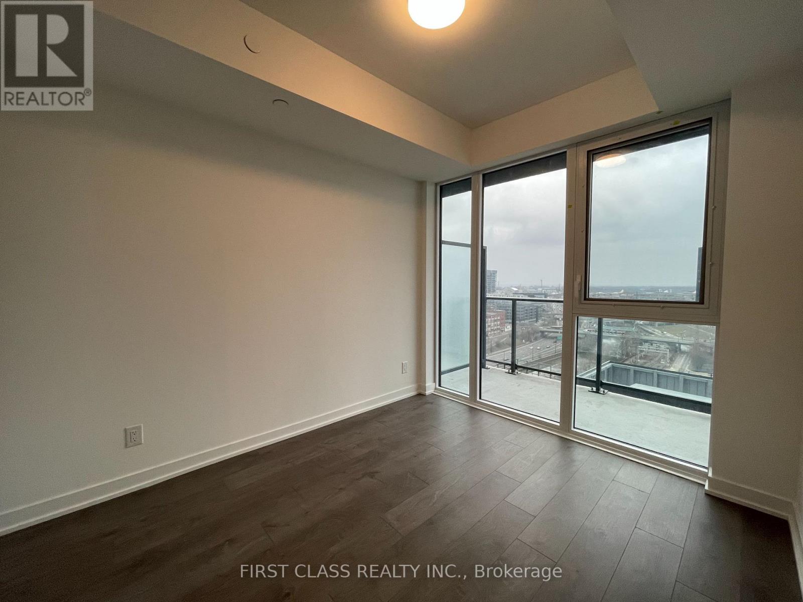 1503 - 5 DEFRIES STREET