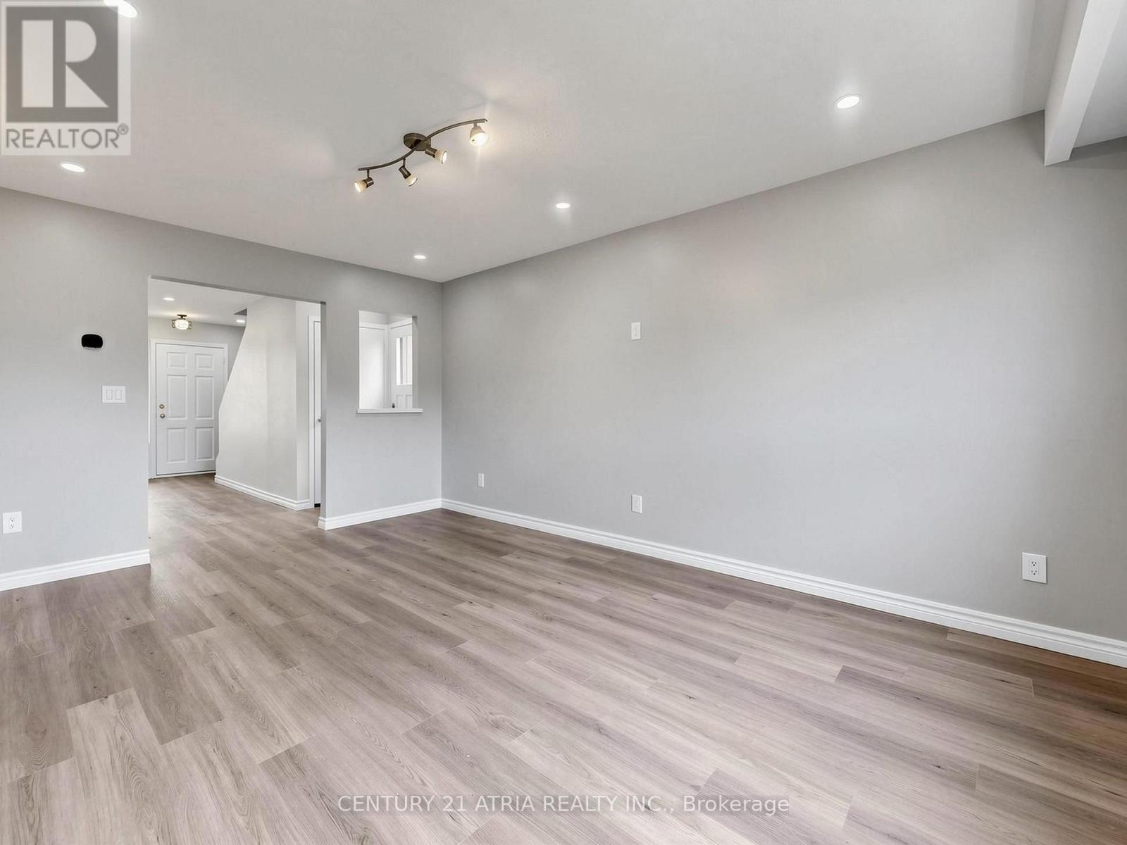 34 Haven Hill Square, Toronto, Ontario  M1V 1M5 - Photo 6 - E13870490
