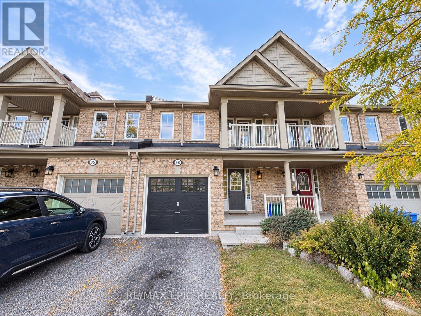 38 WYNDHAM CIRCLE