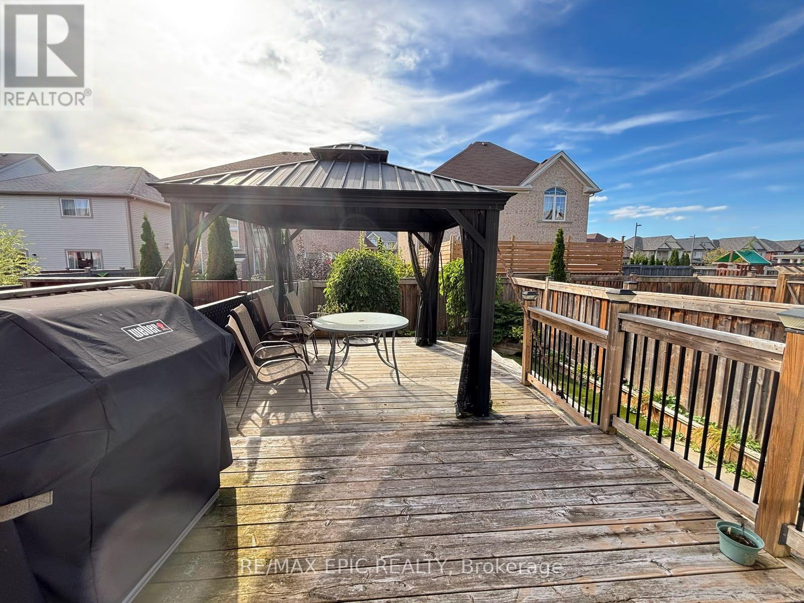 38 WYNDHAM CIRCLE