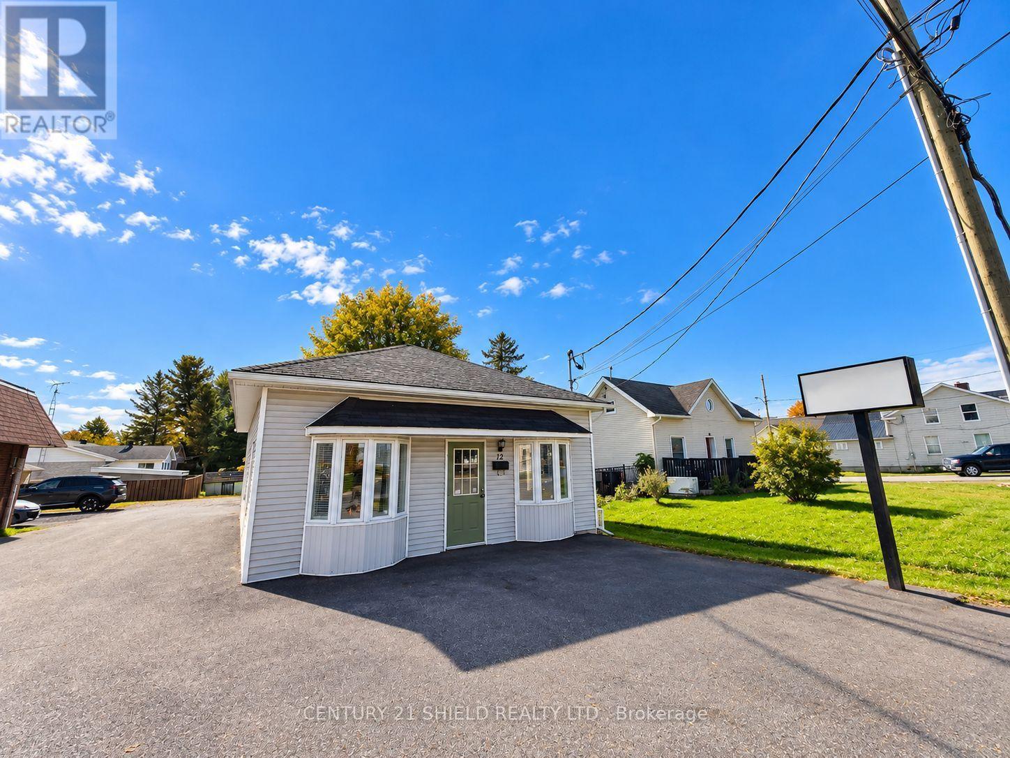 12 Duncan Street, South Glengarry, Ontario  K0C 1N0 - Photo 2 - X13870470