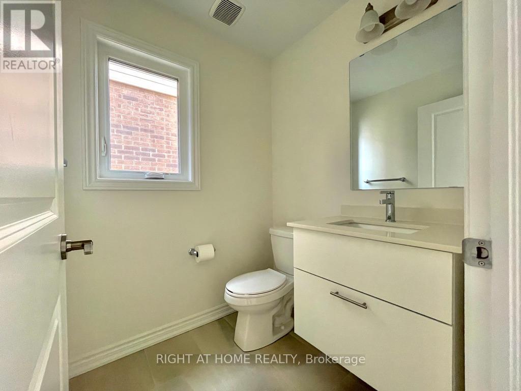 63 Phoenix Boulevard, Barrie, Ontario  L9J 0P7 - Photo 5 - S13870496