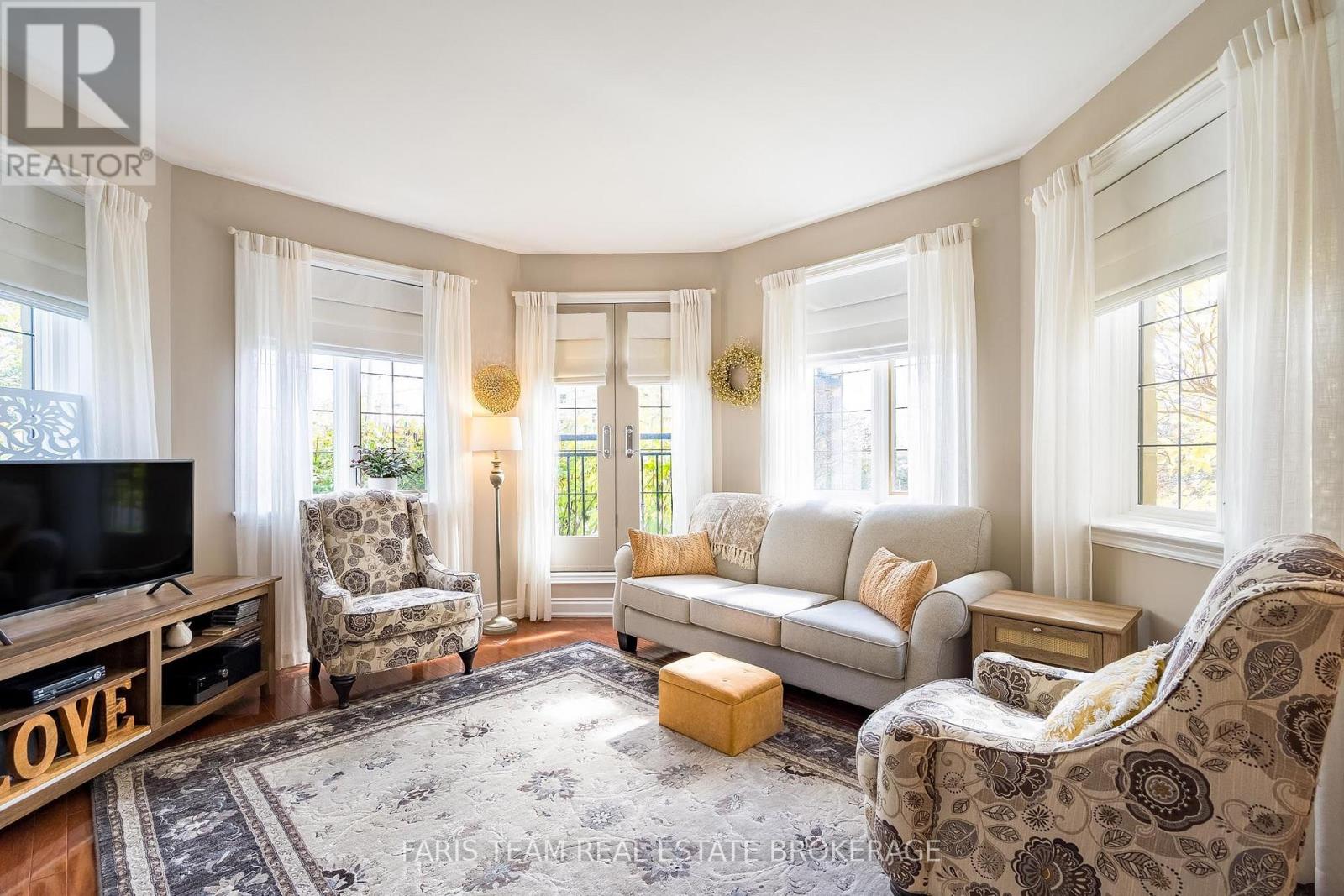 101 - 200 Collier Street, Barrie, Ontario  L4M 1H7 - Photo 8 - S13870632