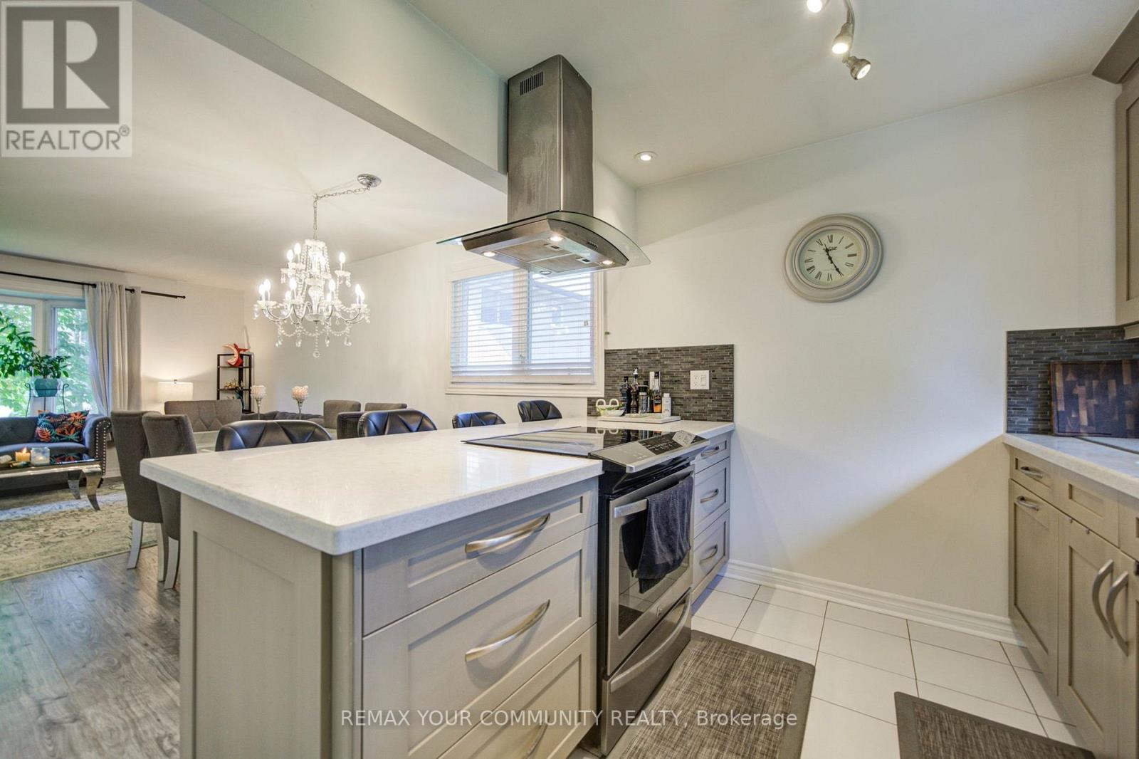 3205 Martins Pine Court, Mississauga, Ontario  L5L 1G2 - Photo 22 - W13870502