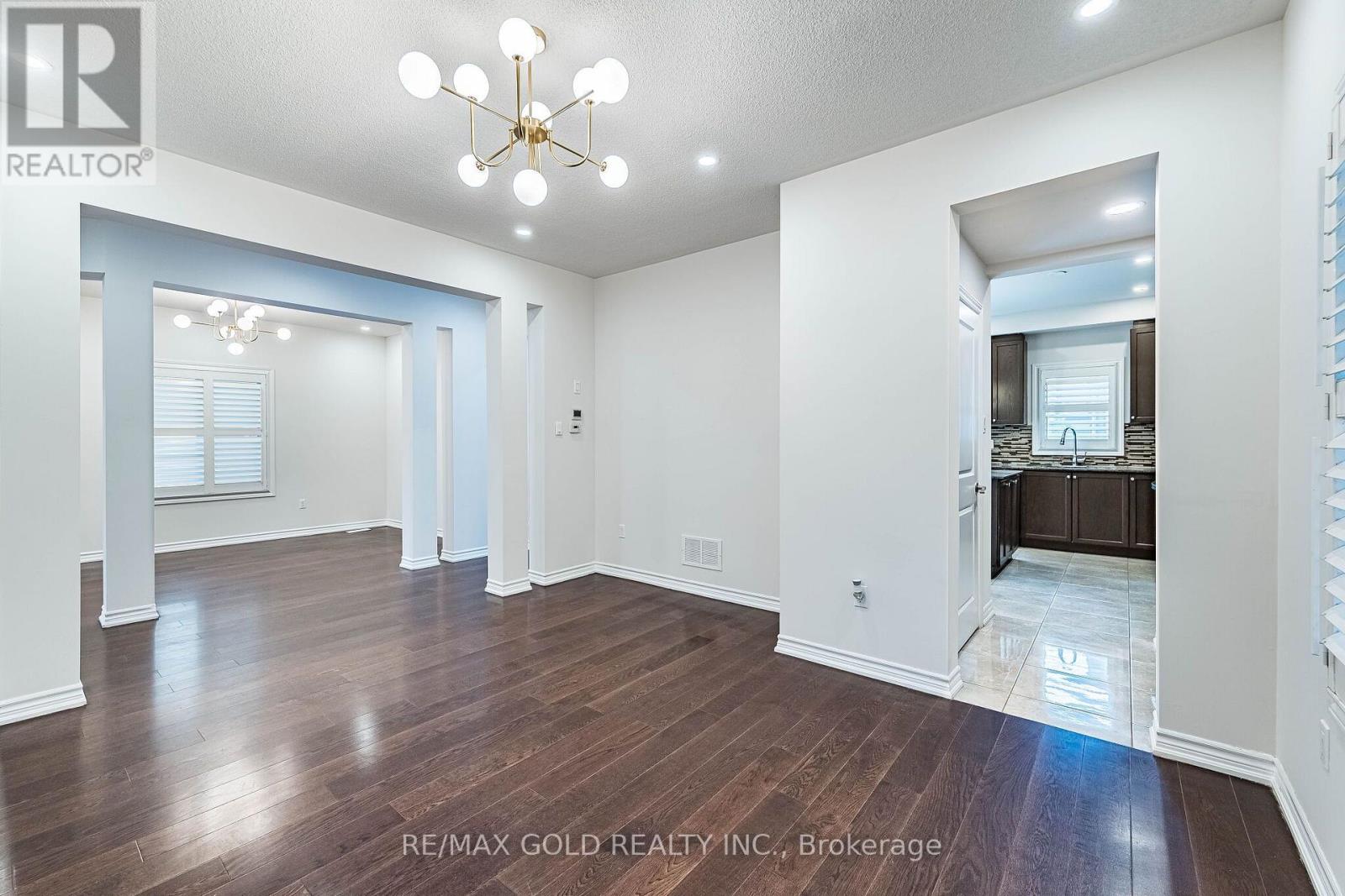 17 Lola Crescent, Brampton, Ontario  L7A 4J7 - Photo 9 - W13870506