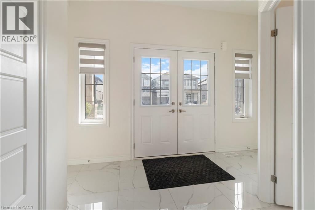 49 Dennis Avenue, Brantford, Ontario  N3V 0B9 - Photo 3 - 40869603