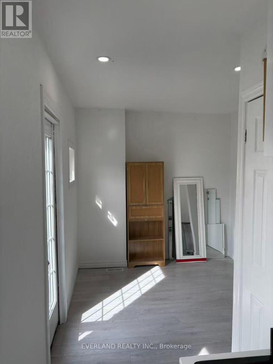 301 - 850 Bathurst Street, Toronto, Ontario M5R 3G1 - Photo 5 - C13660274