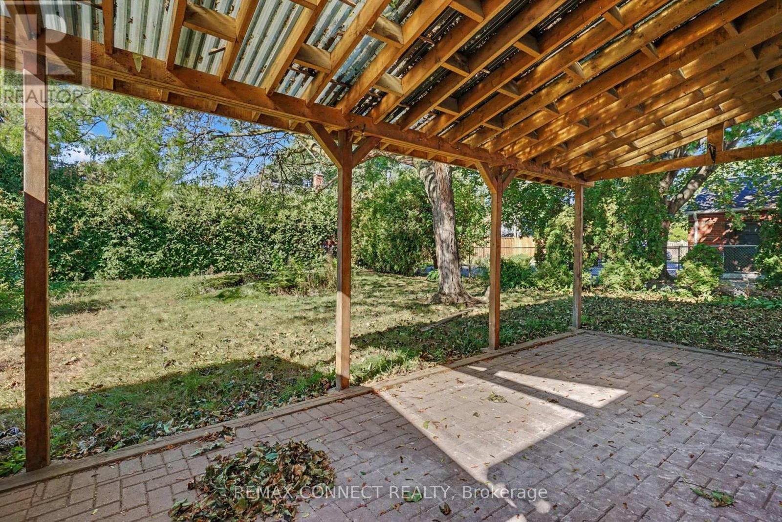 656 Browns Line, Toronto, Ontario  M8W 3V6 - Photo 15 - W13863176