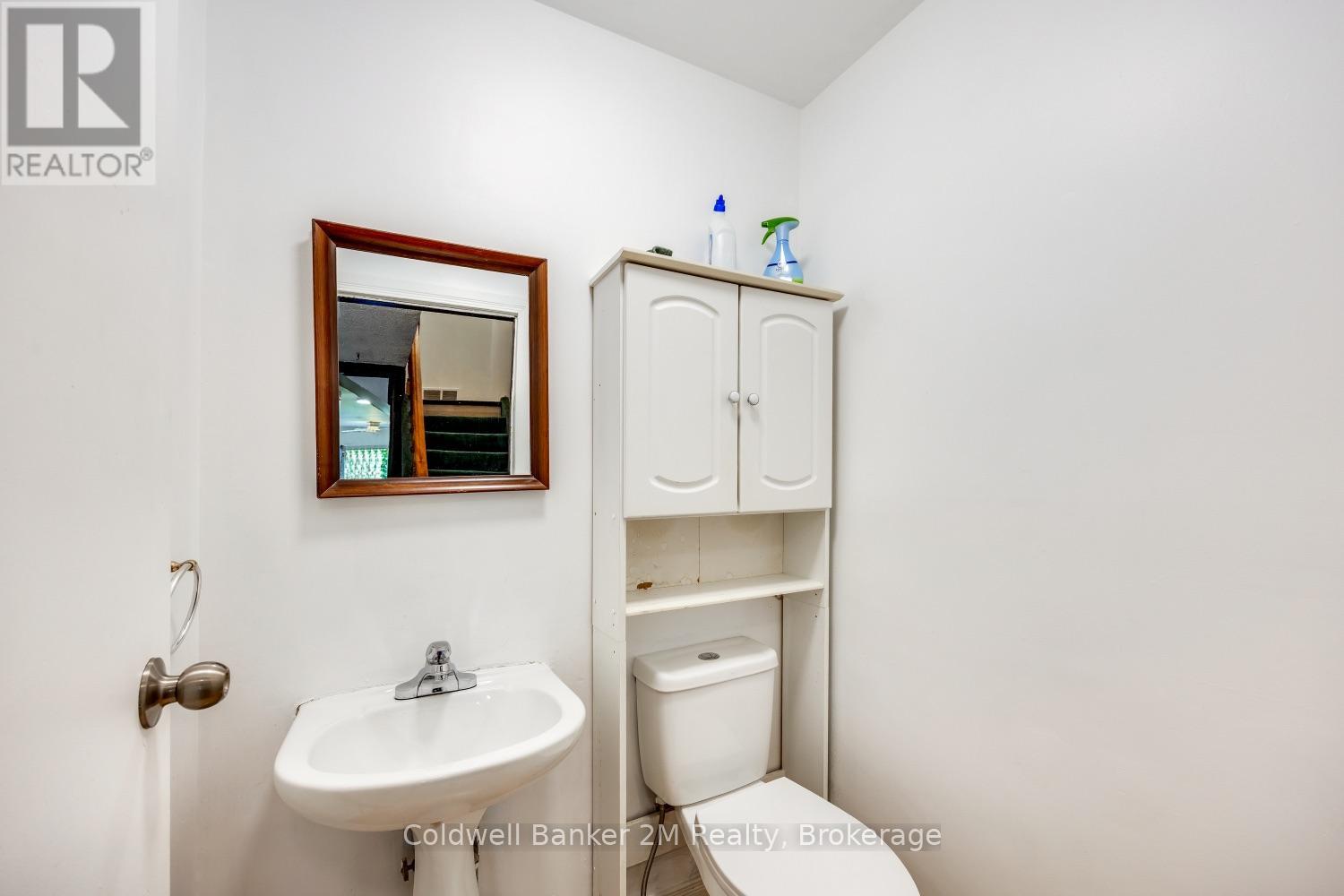 1161 Trowbridge Court, Oshawa, Ontario  L1G 7H1 - Photo 9 - E13870670