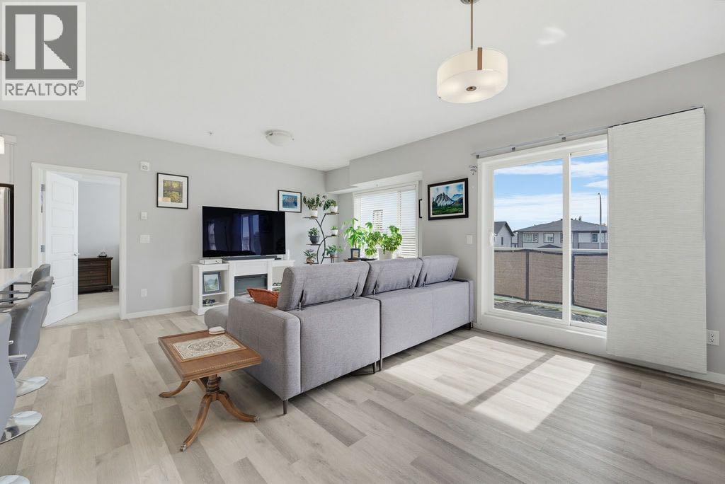 204, 300 Harvest Hills Place NE