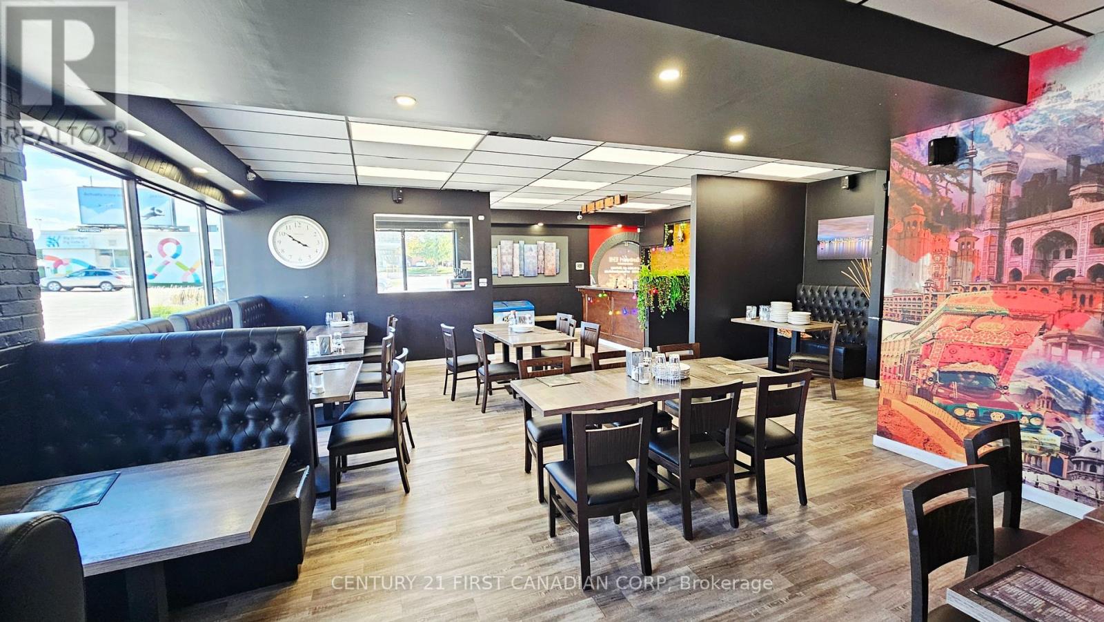 Unit 1 - 405 Wharncliffe Road S, London South, Ontario  N6J 2M3 - Photo 2 - X13870704