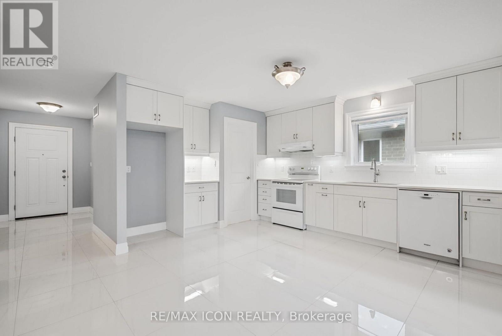 32 Foxtail Lane, St. Thomas, Ontario  N5R 0J2 - Photo 3 - X13870872